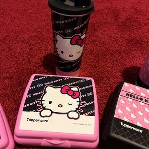 Brand New Tupperware Hello Kitty Lunch Kit